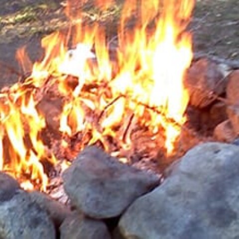 Can a fire  have  a shadow ?