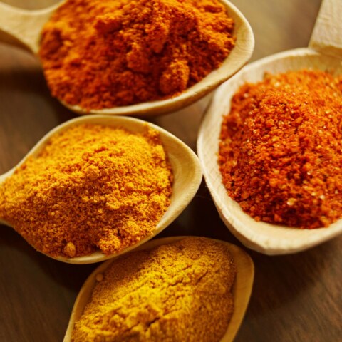 Which country has the highest export of spices?