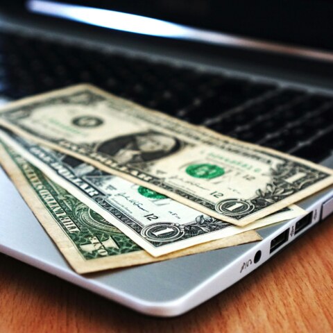 I am broke, and need of money. What are the best way to earn money in 2024?