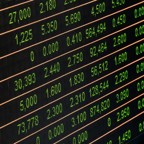What stocks can I trade in intraday trading in India market?
