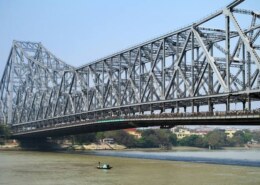 Which is the Biggest Cantilever Bridge In India?