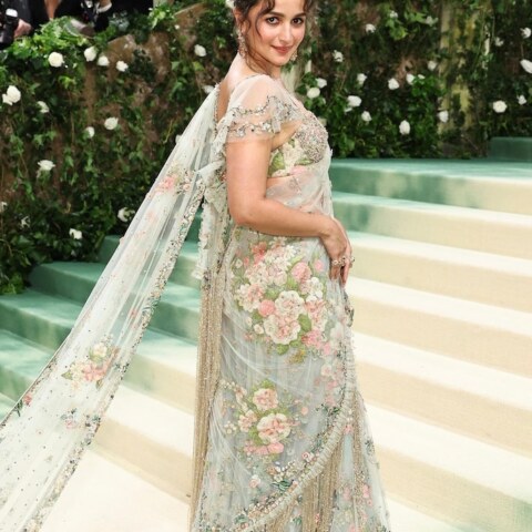 How long was the saree Alia Bhatt wore to the Met Gala this year?