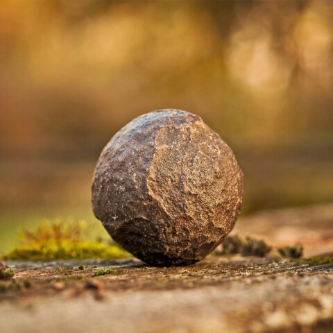 How did the creators of the Stone Age sitcom research and incorporate historical accuracy and cultural authenticity into the show's depiction of prehistoric life and society?