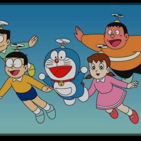 Who is the writer of the Japanese manga series "Doraemon"?