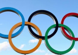how many rings on the Olympic flag?