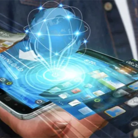 What is EMR and its uses?