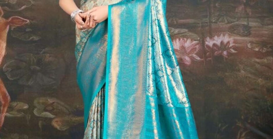 How to maintain crispness of Organza Silk Sarees?