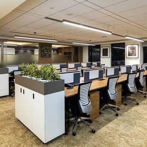 How to choose tile based systems manufacturers in Delhi for office furniture?